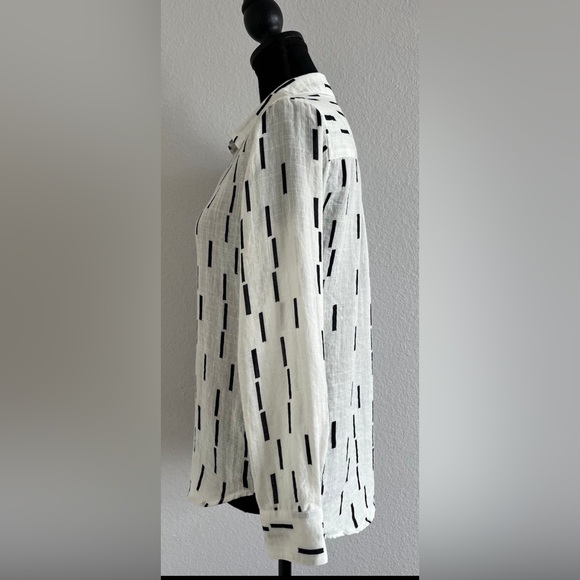 Bridge & Burn Button-Down Shirt - Picture 5 of 9